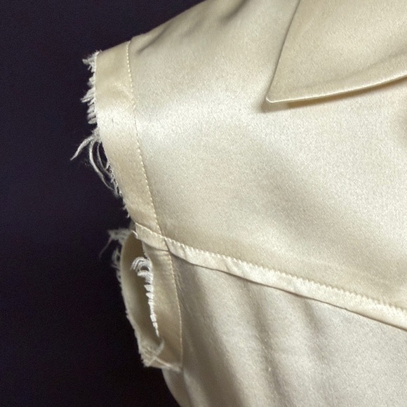 Nili Lotan Silk Sleeveless Blouse - Picture 4 of 14